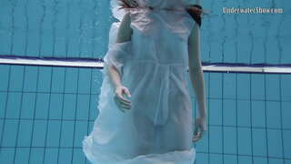 Podmořský svět nahý kočky