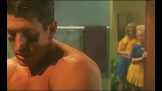 ���ີເອີໂຣເບີກບານເຈຍແລະເດືອນເມສາໄດ້ຮັບການແລ່ນໄປໃນຫ້ອງທີ່ມີກຳນົດໄວ້