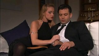 Tena lava-pitombenana amin&#039;ny Fahafinaretana tanteraka ho an&#039;ny PornStar Katia Nobili sy ny tanora Stallion - (HD-Toerana)